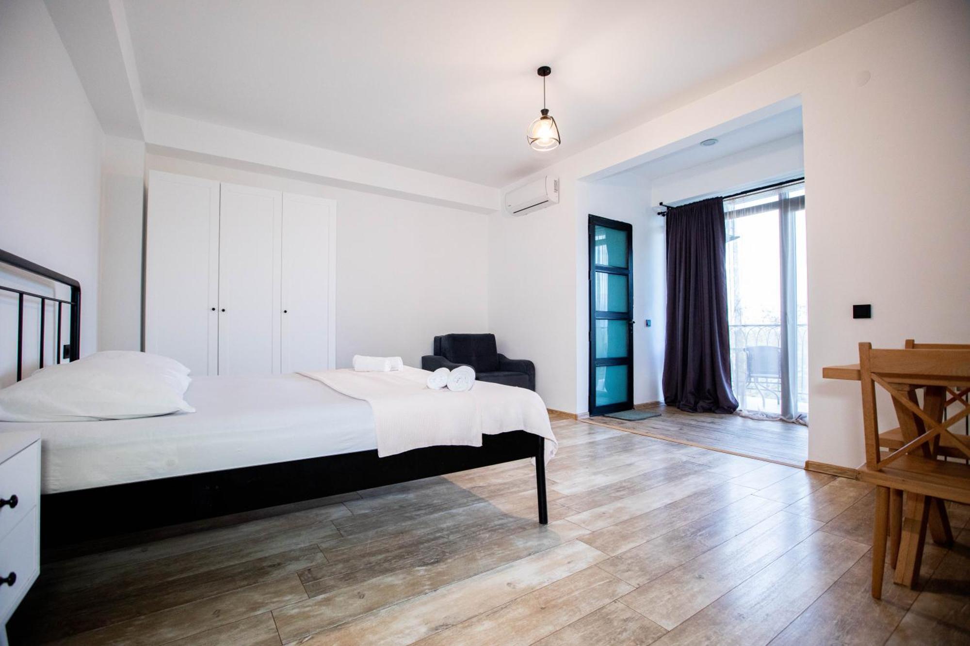 Level Up Hotel & Restaurant Kobuleti Ngoại thất bức ảnh