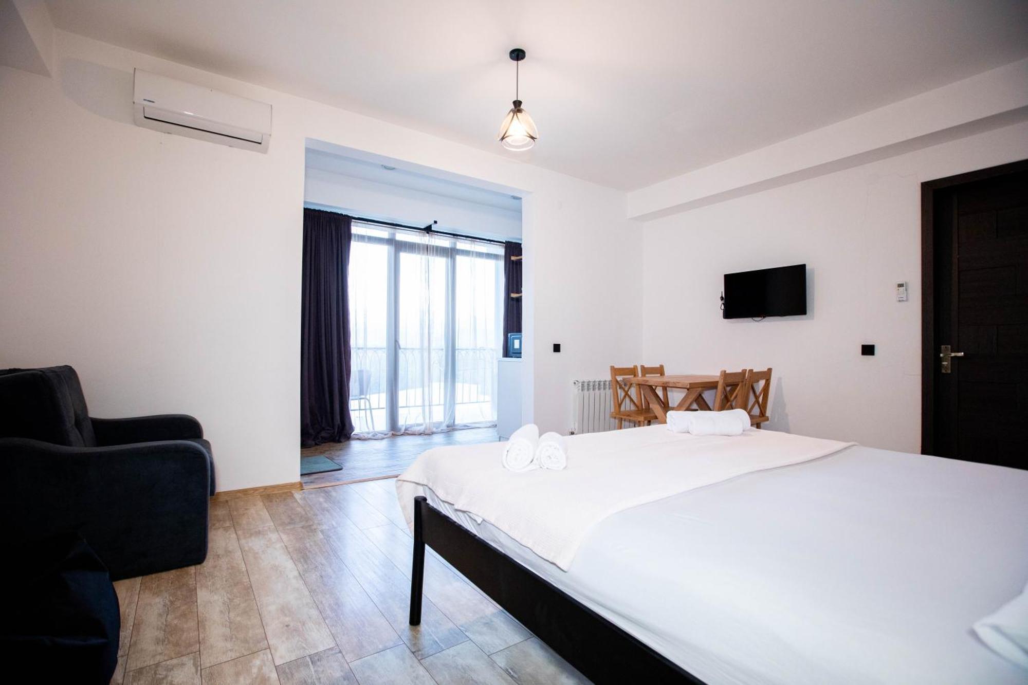 Level Up Hotel & Restaurant Kobuleti Ngoại thất bức ảnh