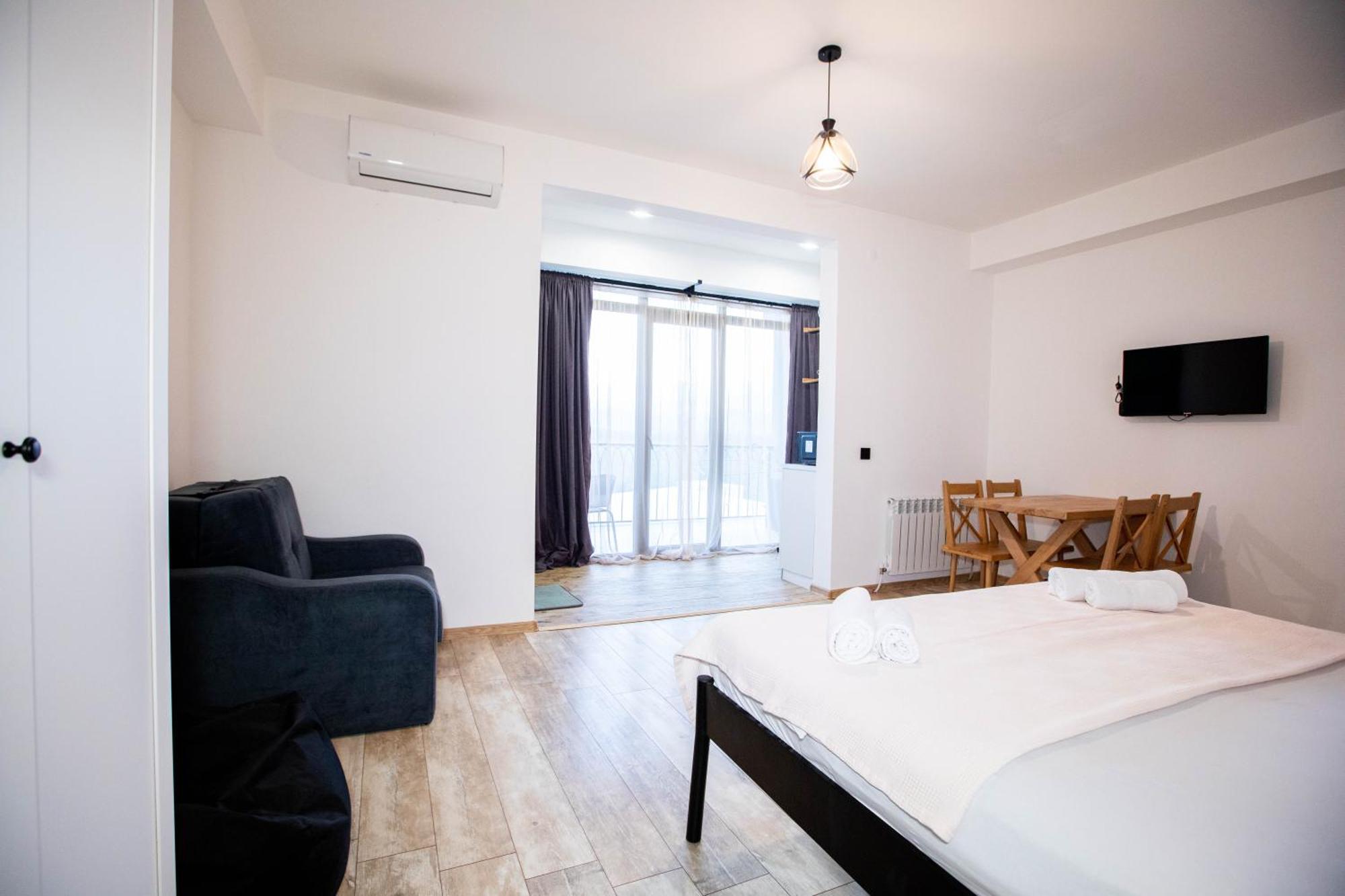 Level Up Hotel & Restaurant Kobuleti Ngoại thất bức ảnh