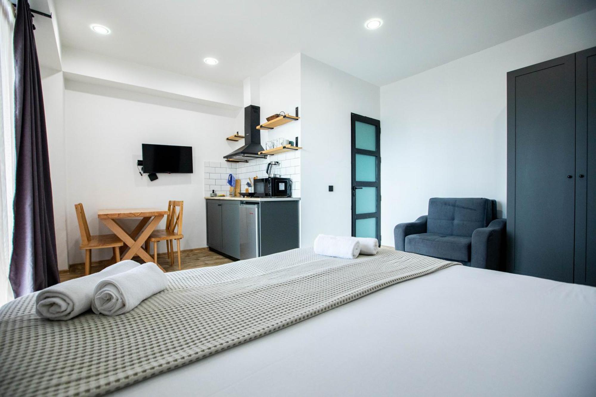 Level Up Hotel & Restaurant Kobuleti Ngoại thất bức ảnh