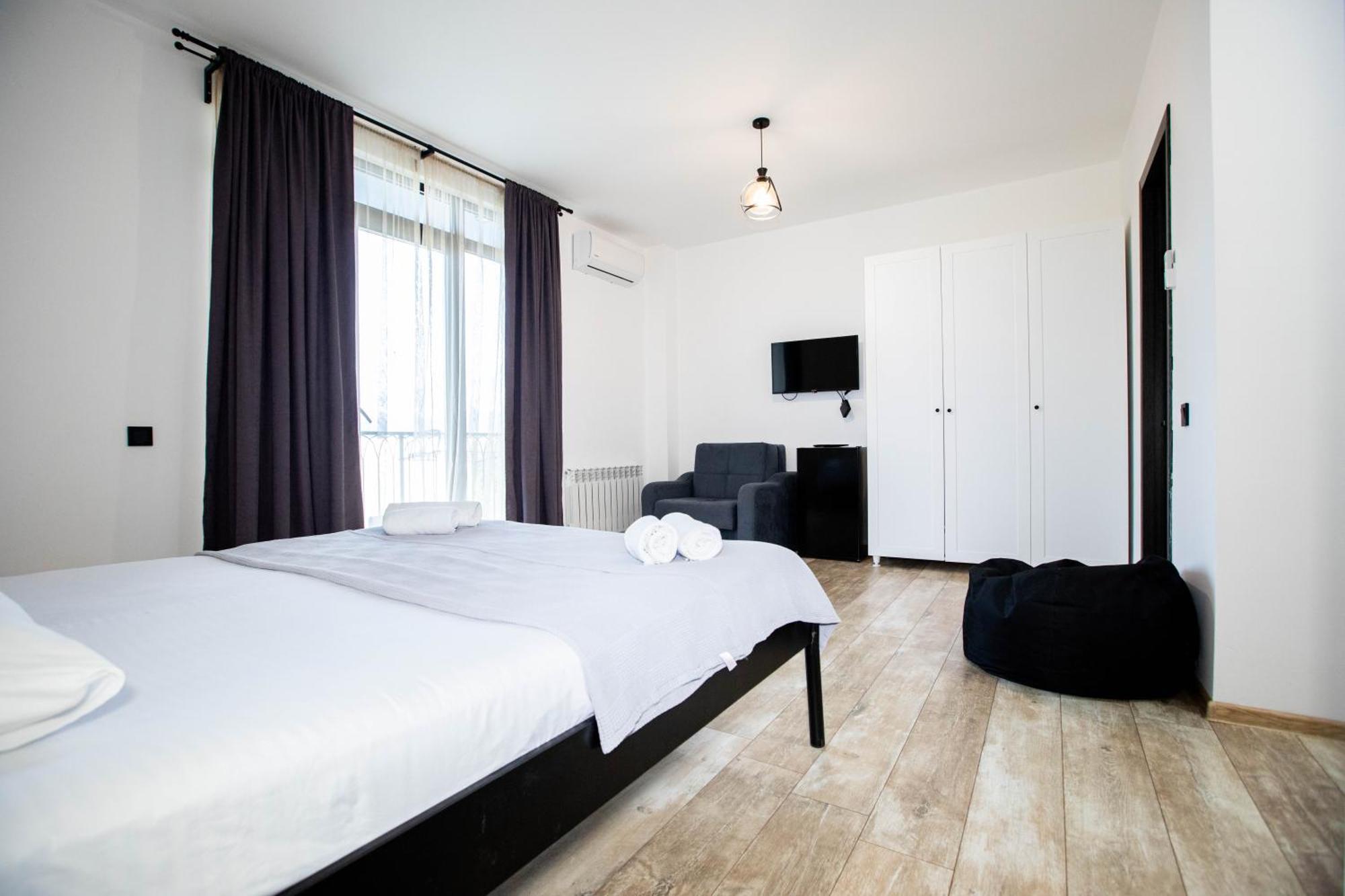 Level Up Hotel & Restaurant Kobuleti Ngoại thất bức ảnh